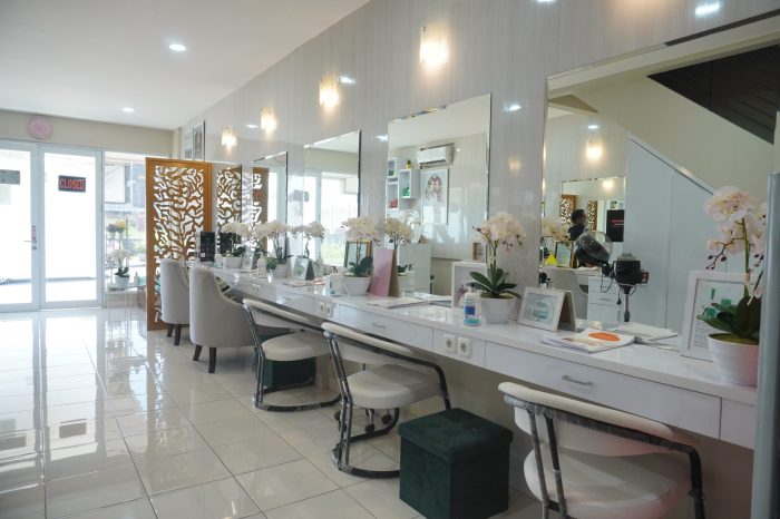 Desain ruang make up dan salon